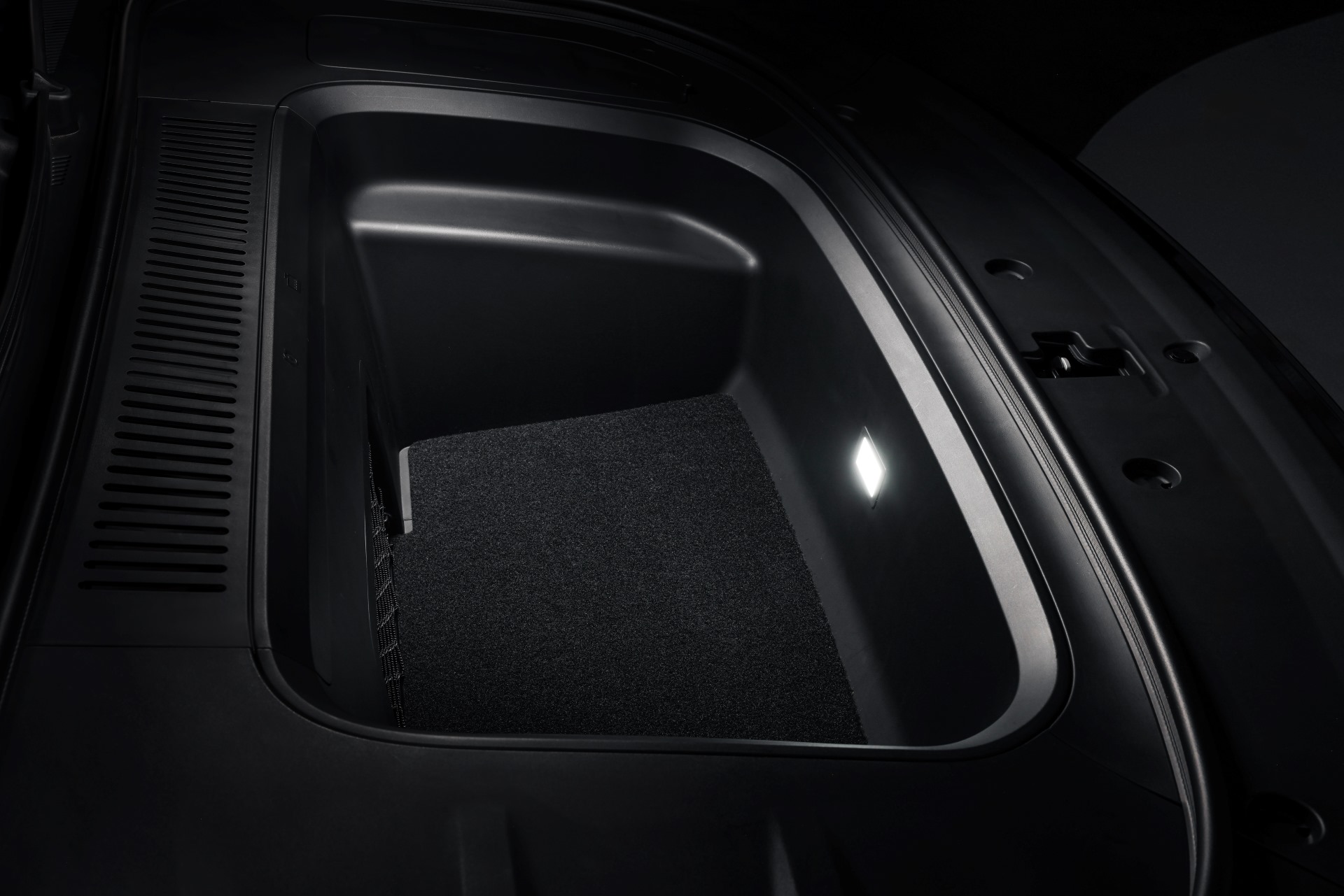 72L magical front trunk